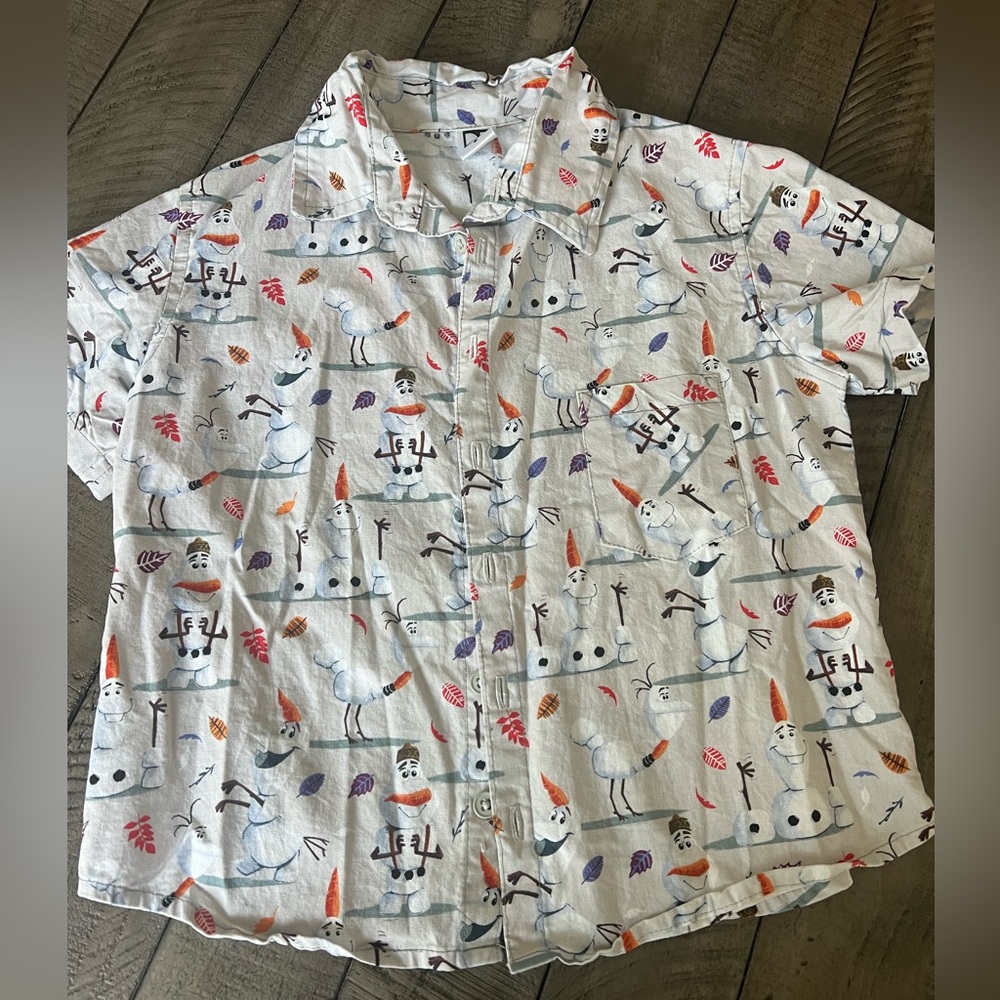 Disney Frozen Olaf Button up shirt boys size 6